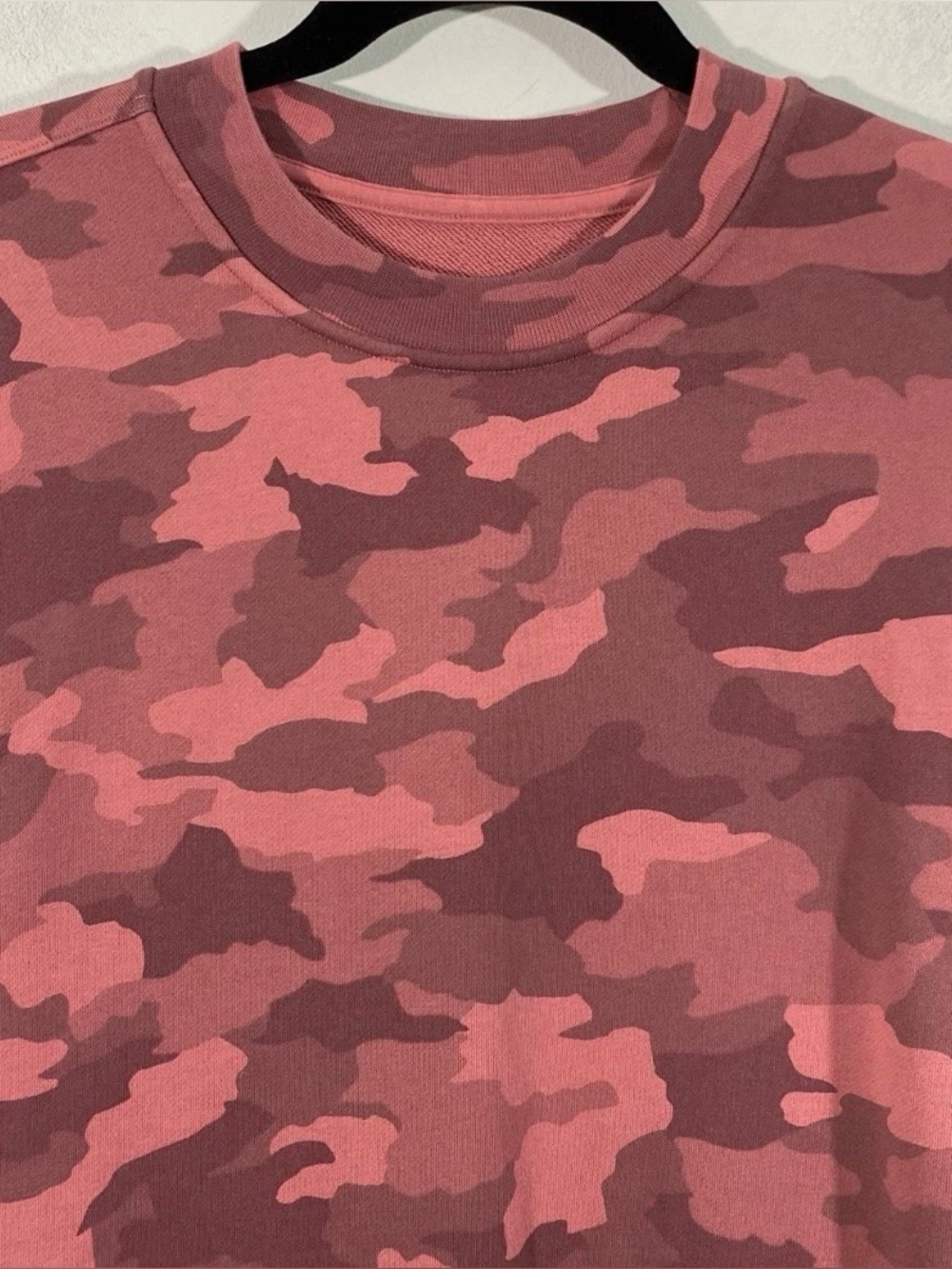 Lululemon Women’s Sweatshirt Perfectly Oversized Crew Sweatshirt Camo Pink sz 8 - Picture 6 of 13